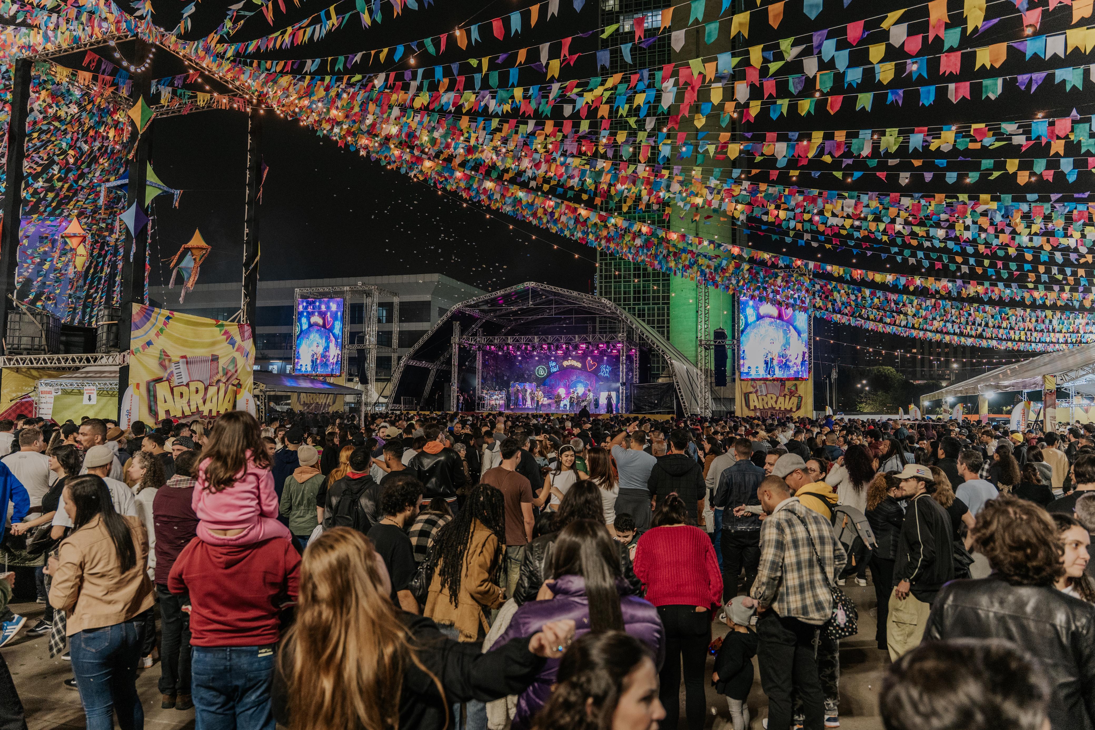 Com grandes shows e gastronomia típica, Arraiá do Paço de São Bernardo terá entrada solidária de 1kg de alimento